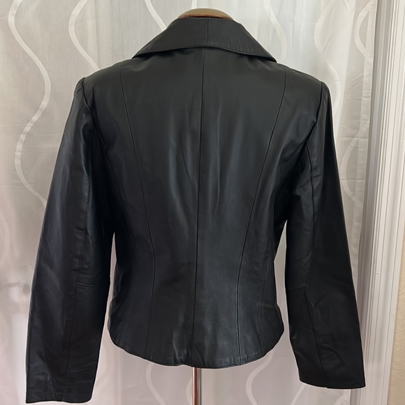 Yvonne Marie Fully Lined, Short, Vintage, Black Leather Jacket, Size Large - Picture 8 of 8